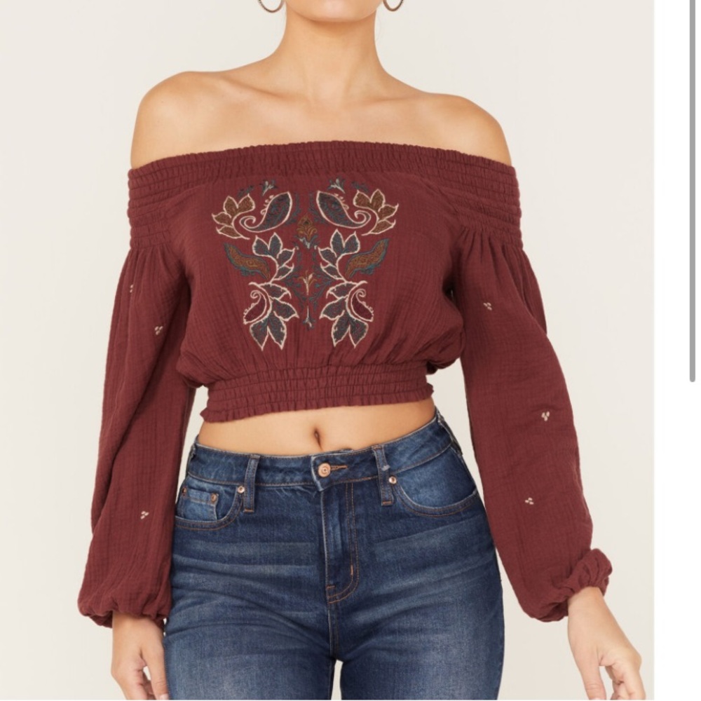 Shyanne Women's Off-Shoulder Embroidered Crop Top Wine Large